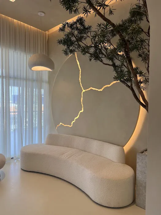 Kintsugi Yoga - The Bend Picture 2