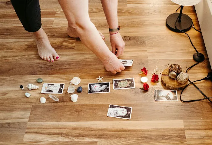 Glow by Lola - Studio + Shop Picture 1