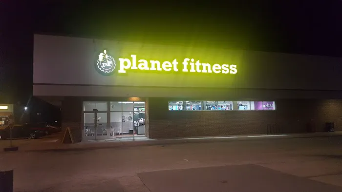 Planet Fitness Picture 8