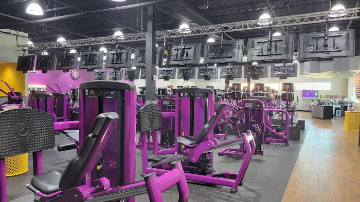 Planet Fitness Picture 1