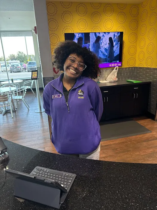 Planet Fitness Picture 5