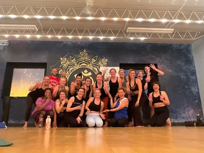 502 Power Yoga Picture 5