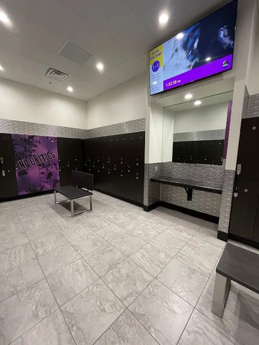 Planet Fitness Picture 7
