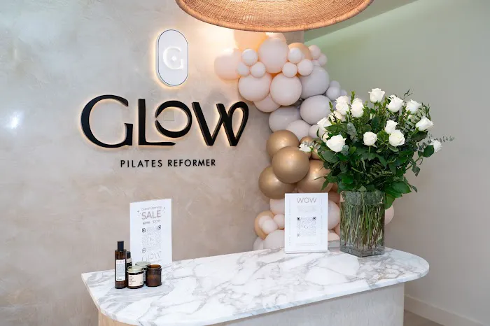 Glow Pilates Reformer Picture 3