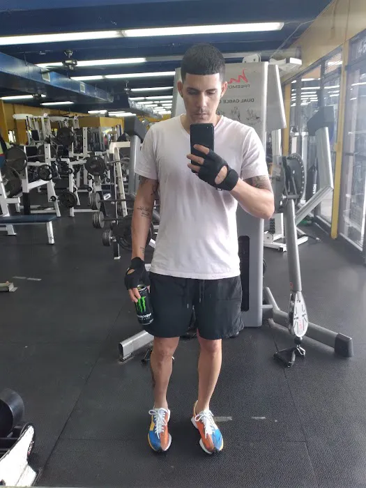 2XS Fitness Center Picture 4
