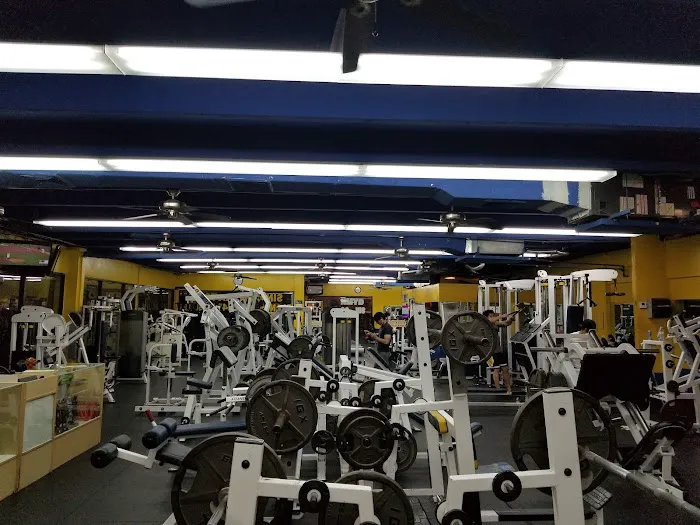 2XS Fitness Center Picture 1