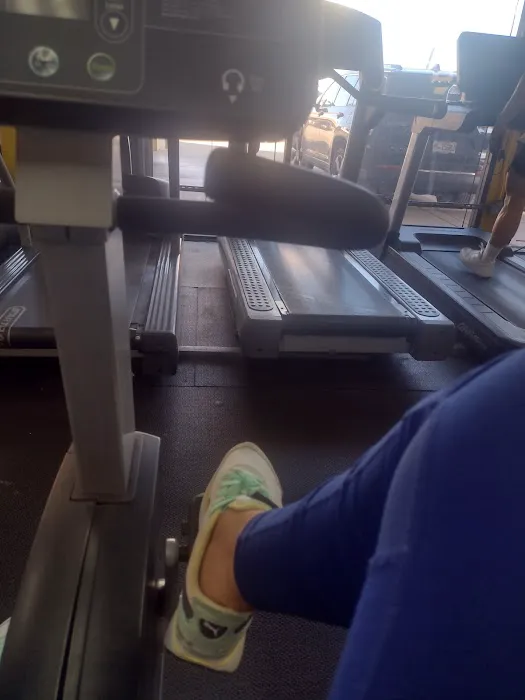 2XS Fitness Center Picture 6