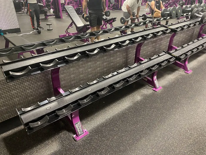 Planet Fitness Picture 9