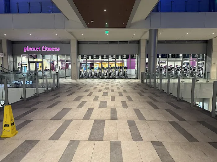 Planet Fitness Picture 3
