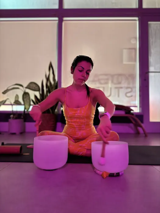 Brickell Yoga Picture 7