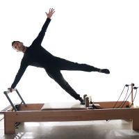 Art In Movement Pilates Studio ico