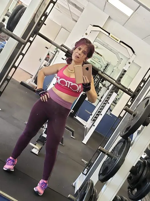 Airport Fitness Center Picture 1