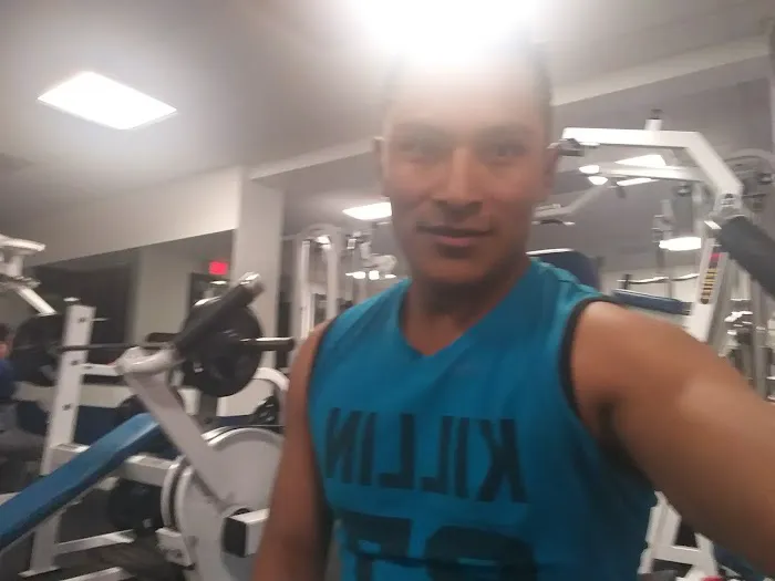 Airport Fitness Center Picture 5