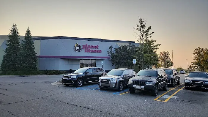 Planet Fitness Picture 7