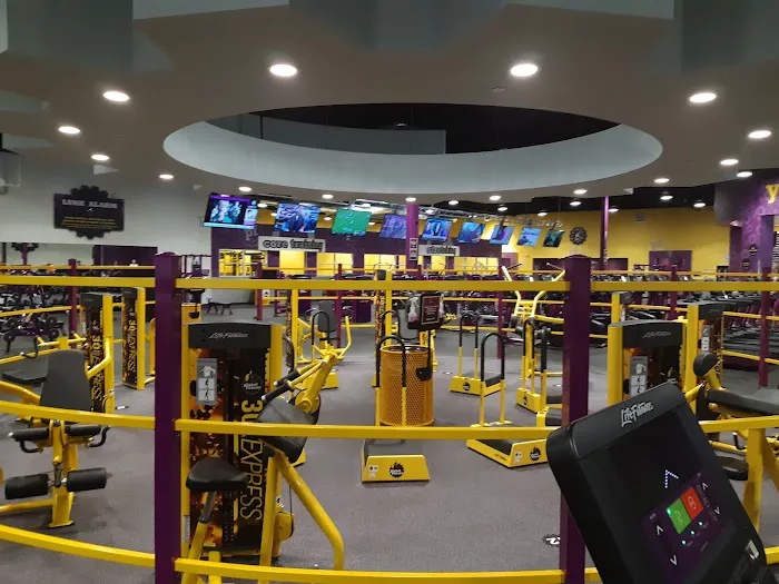 Planet Fitness Picture 1