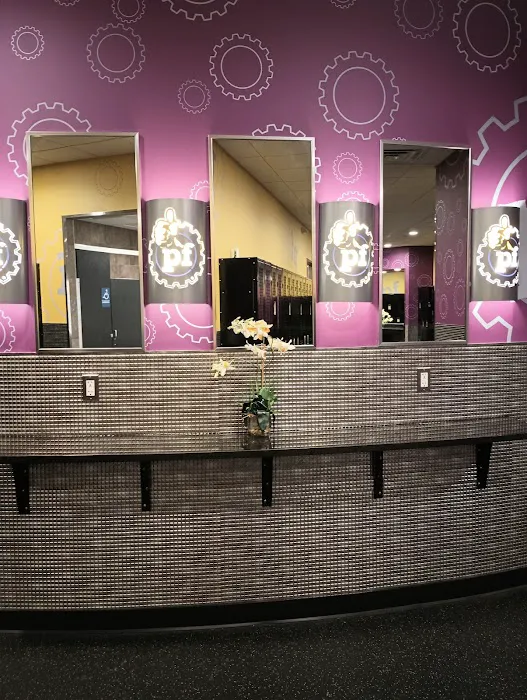 Planet Fitness Picture 8