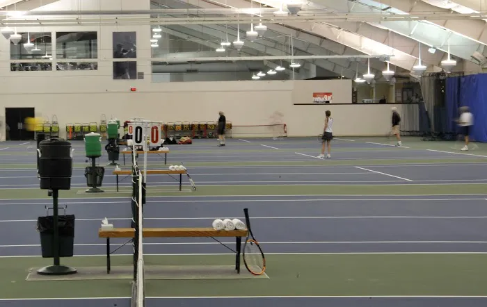 Beverly Hills Club | Health & Fitness Club Picture 3