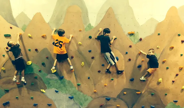 Beverly Hills Club | Health & Fitness Club Picture 2