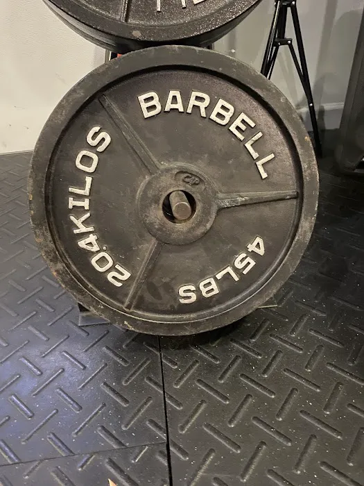 CrossFit BMW: Benchmark Workouts Picture 9