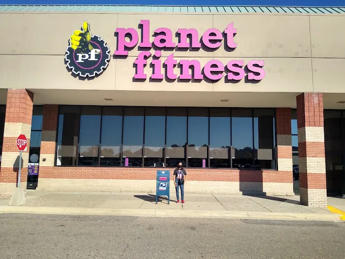 Planet Fitness Picture 2