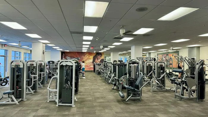 LA Fitness Picture 1