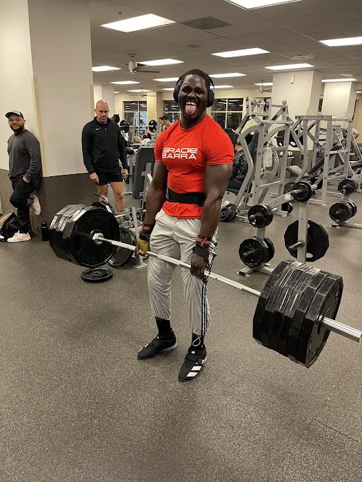LA Fitness Picture 6