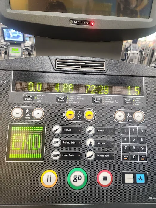 LA Fitness Picture 5