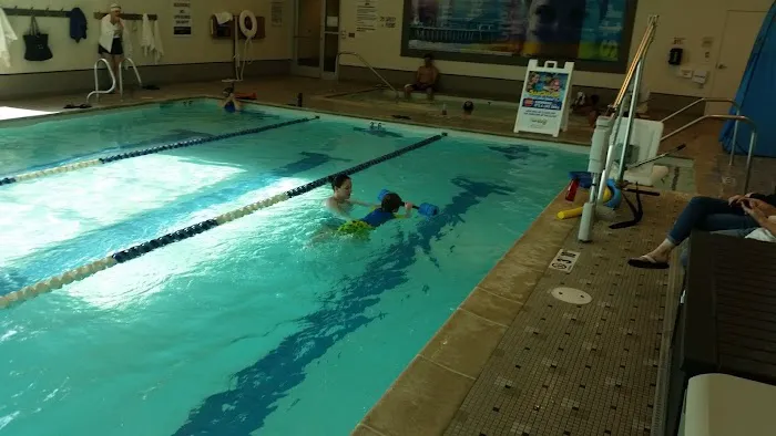 LA Fitness Picture 7