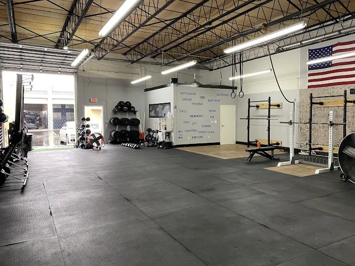 Dade Strength and Conditioning Picture 4
