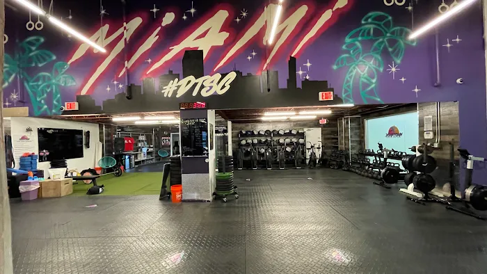 Downtown Strength and Conditioning Picture 9