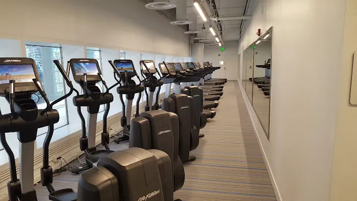 Downtown Miami YMCA Picture 9