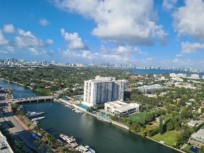 Downtown Miami YMCA Picture 7