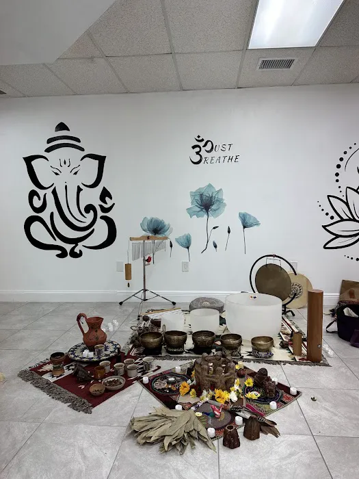 MoonLight Yoga Miami Studio Picture 6
