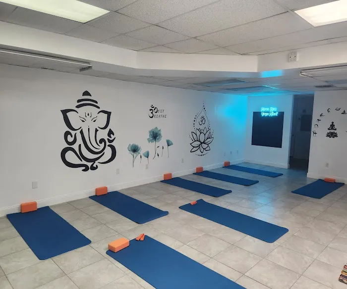 MoonLight Yoga Miami Studio Picture 8
