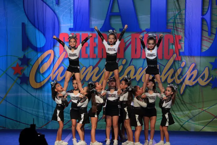 IDOL Cheer Picture 5