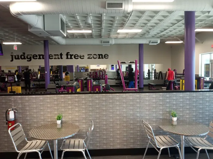 Planet Fitness Picture 1