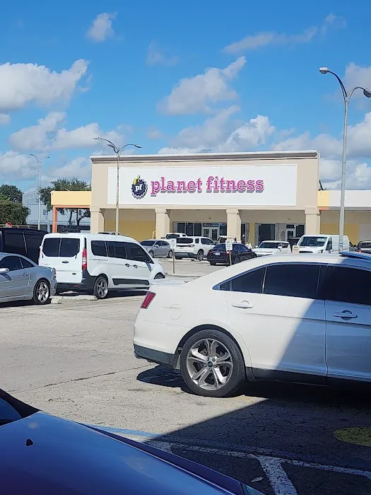Planet Fitness Picture 8