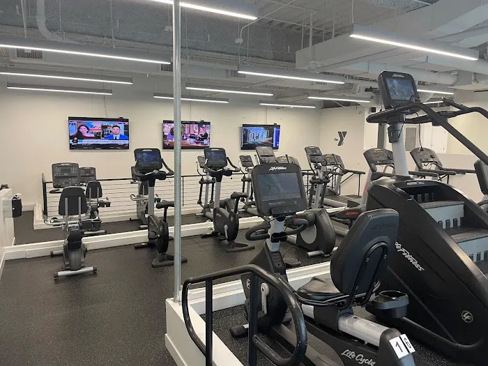 Southeast Financial Center Fitness Center (Powered by Kinema Fitness) Picture 1