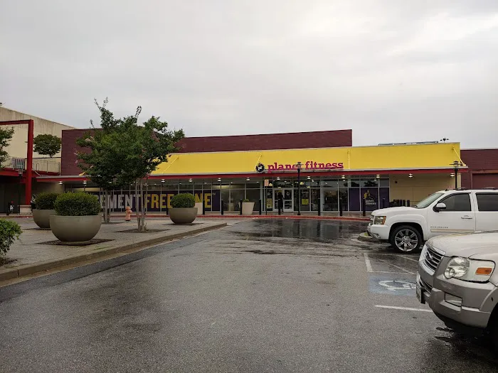 Planet Fitness Picture 4