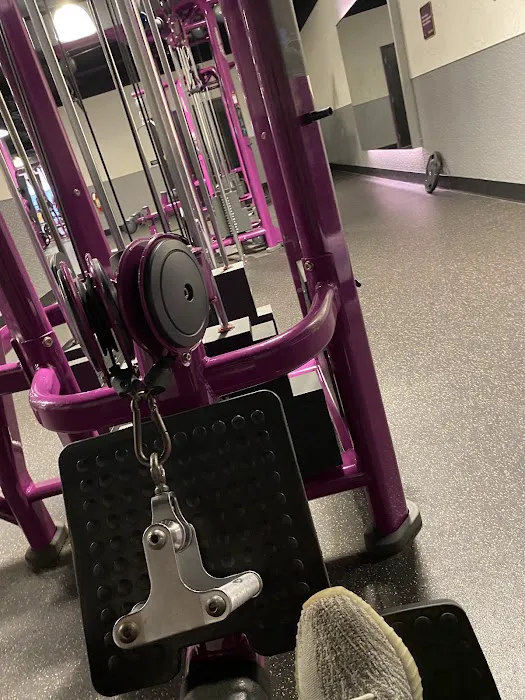 Planet Fitness Picture 6