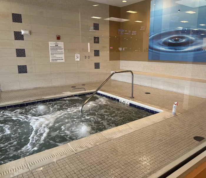 LA Fitness Picture 9