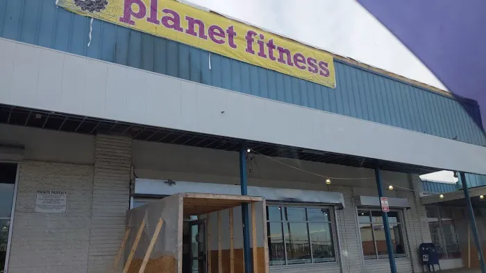 Planet Fitness Picture 5