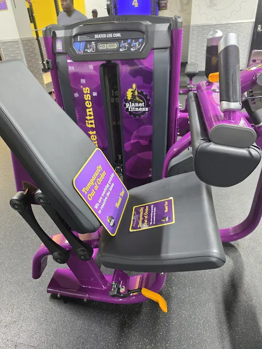 Planet Fitness Picture 1