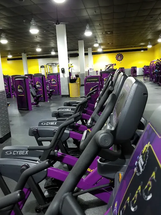 Planet Fitness Picture 8