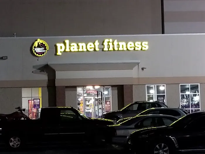 Planet Fitness Picture 6