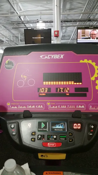 Planet Fitness Picture 7