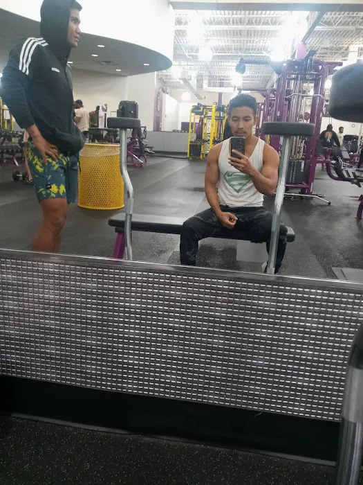 Planet Fitness Picture 6