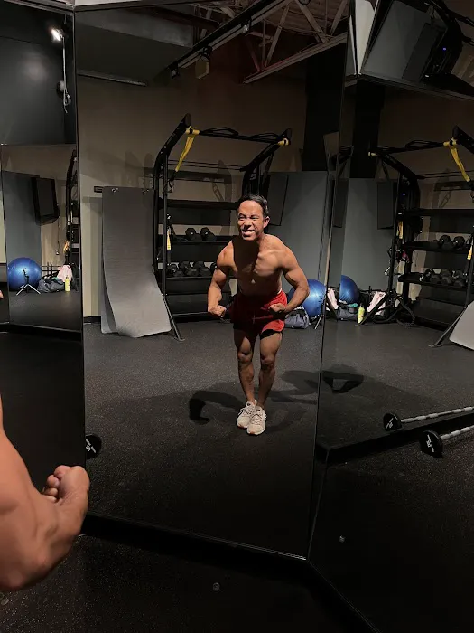 Gold's Gym Picture 3