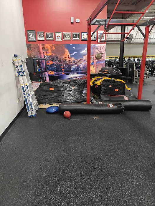 Gold's Gym Picture 9