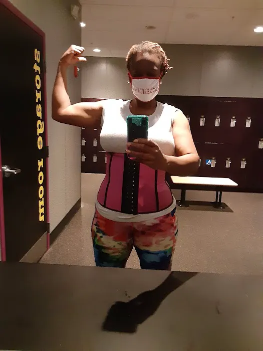 Planet Fitness Picture 1